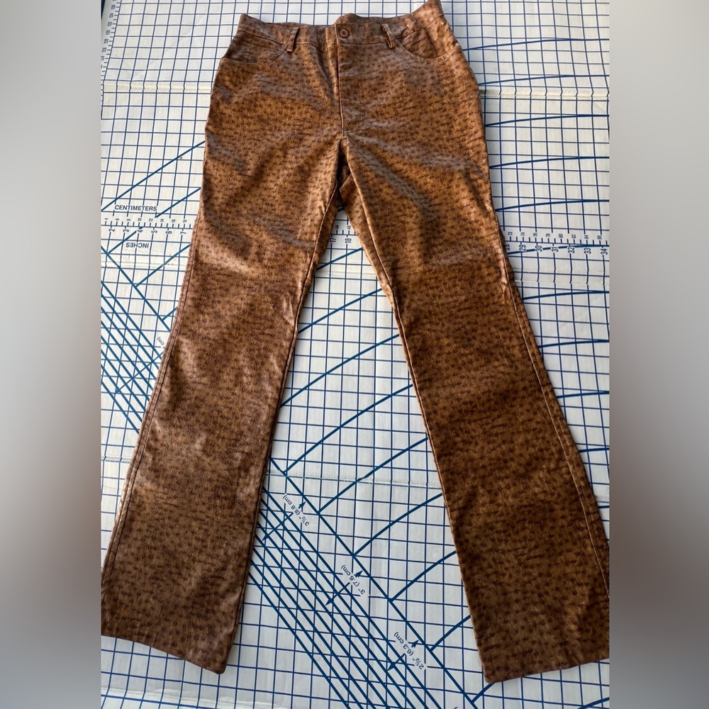 HIGHWAY Tan Pleather Ostrich Print Pants CELEBRITY STYLE MUSIC FESTIVAL Sz 9